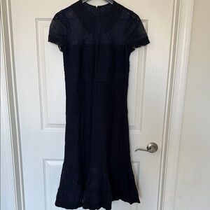 Elegant dark blue Lace top midi Dress in good condition